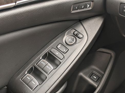 Used 2022 Honda Accord EX-L image 18