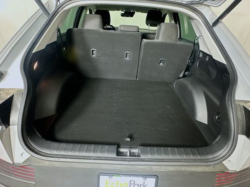 Used 2024 Hyundai Ioniq 5 SEL RWD image 28