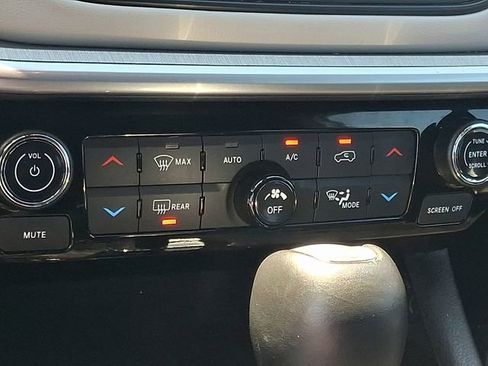 Used 2025 Jeep Compass Limited AWD/4WD image 15