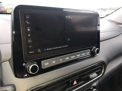 Used 2023 Hyundai Kona Limited AWD/4WD image 18