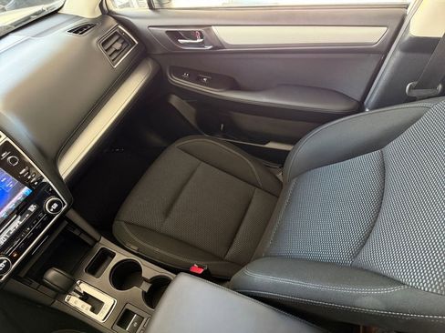 Used 2019 Subaru Outback 2.5i Premium AWD/4WD image 37