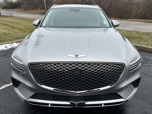 Used 2022 Genesis GV70 2.5T w/ Advanced Package image 24