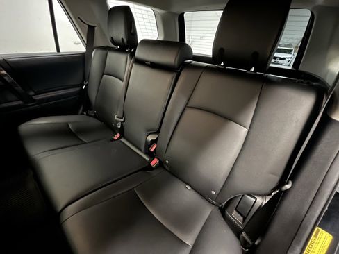 Used 2019 Toyota 4Runner TRD Off-Road Premium image 14