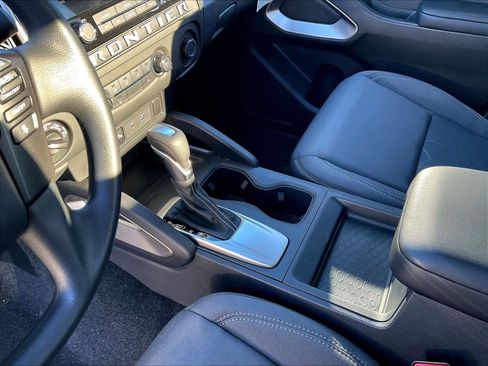 Used 2025 Nissan Frontier SV image 20