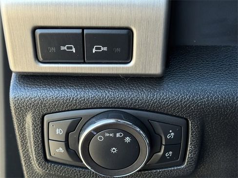 Used 2019 Ford F150 Platinum w/ Equipment Group 701A Luxury image 23