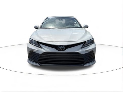 Used 2023 Toyota Camry LE FWD image 8