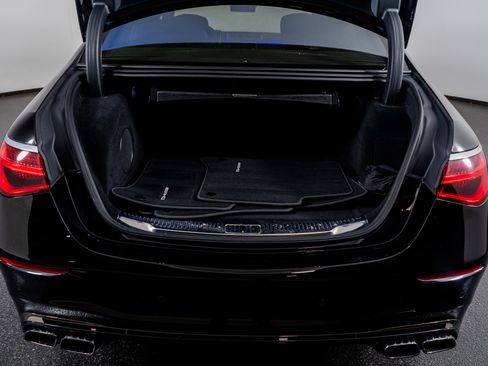 Used 2025 Mercedes-Benz S 63 AMG S w/ AMG Night Package image 63