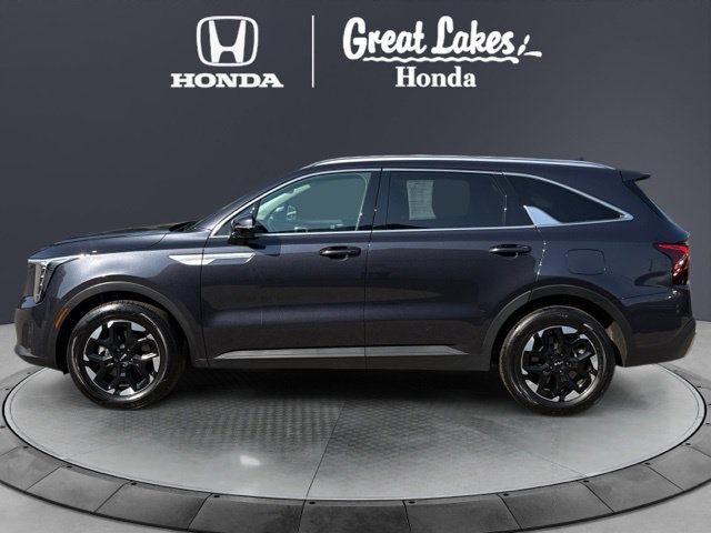 Used 2025 Kia Sorento S FWD image 3