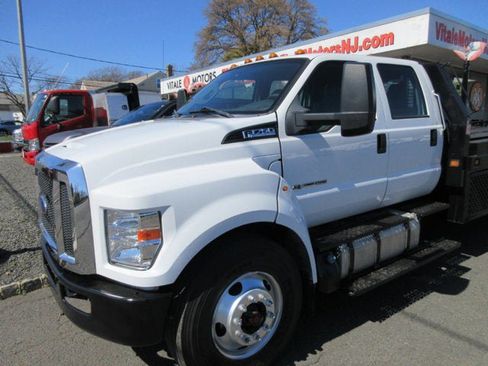 Used 2019 Ford F750 2WD Crew Cab Super Duty image 27