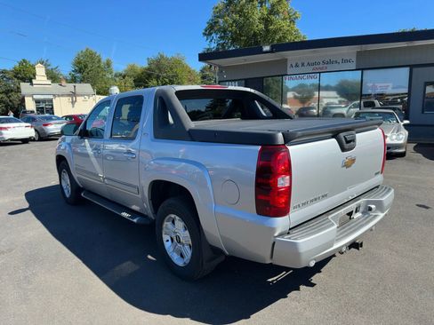 Used 2010 Chevrolet Avalanche LT w/ Luxury Package image 4