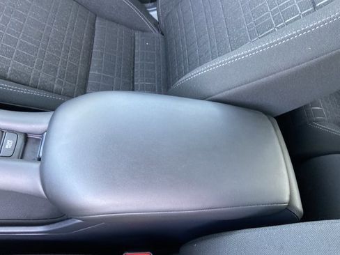 Used 2024 Honda HR-V LX image 41