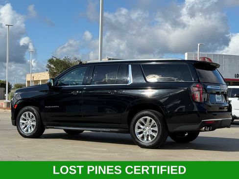 Used 2024 Chevrolet Suburban Premier RWD image 3