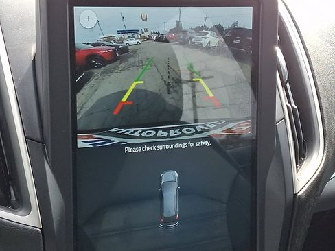 Used 2022 Ford Edge SEL image 17