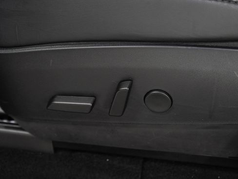 Used 2020 Tesla Model Y Long Range AWD/4WD image 22