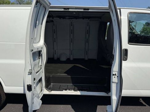 Used 2022 Chevrolet Express 2500 Extended w/ Driver Convenience Package RWD image 16