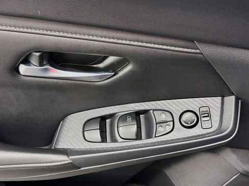 Used 2024 Nissan Sentra SV image 15