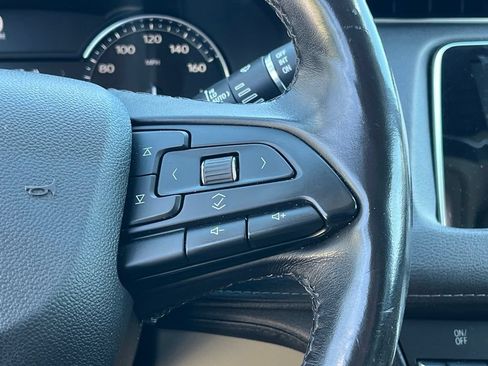 Used 2019 Cadillac XT4 Premium Luxury w/ Cold Weather Package AWD/4WD image 32