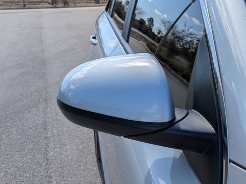 Used 2021 Kia Niro LXS image 12