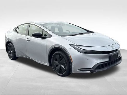 Used 2024 Toyota Prius Limited image 7