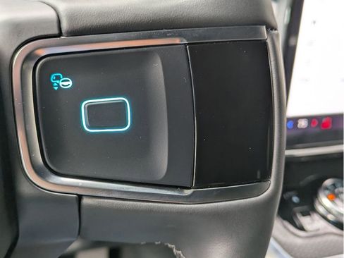 New 2026 Ford Expedition Platinum w/ Stealth Performance Package image 17