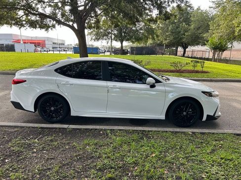Certified 2025 Toyota Camry SE FWD image 7
