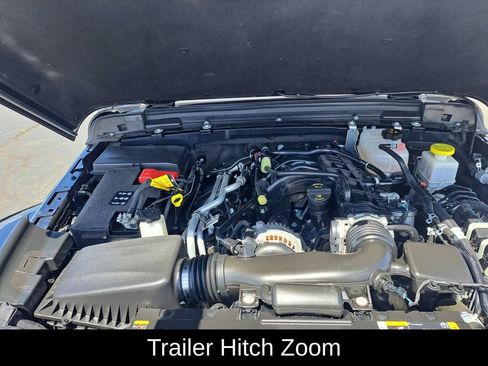 Used 2023 Jeep Gladiator Sport AWD/4WD image 32