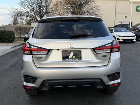 Used 2021 Mitsubishi Outlander Sport LE image 6