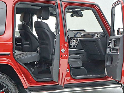 Used 2023 Mercedes-Benz G 63 AMG 4MATIC image 13
