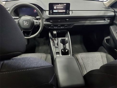 Used 2025 Honda Accord SE image 23