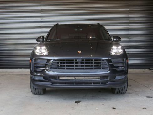 Certified 2021 Porsche Macan image 10