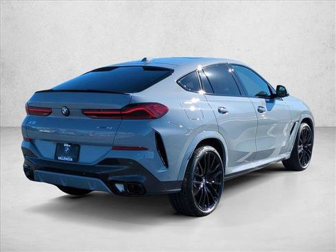 New 2026 BMW X6 xDrive40i w/ Executive Package image 2