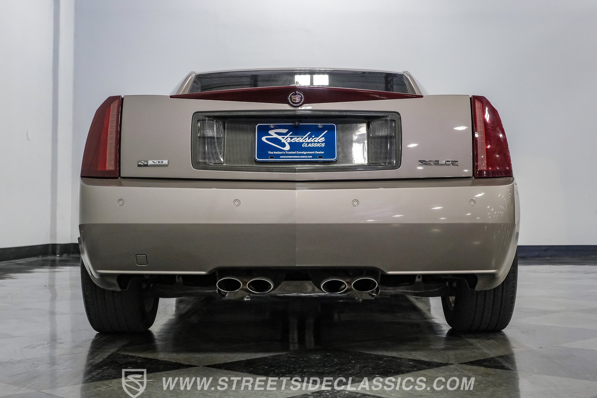 Used 2005 Cadillac XLR RWD image 32