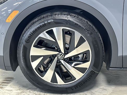 New 2025 Volkswagen ID.4 Pro image 25