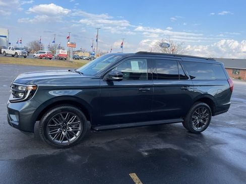 New 2026 Ford Expedition Max Platinum image 5
