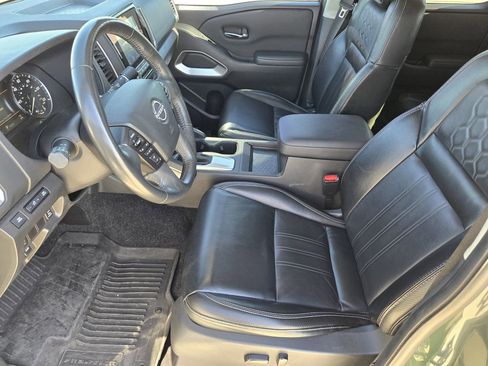 Used 2023 Nissan Frontier SV w/ SV Premium Package AWD/4WD image 13