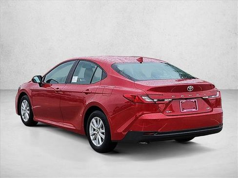 Used 2026 Toyota Camry LE FWD image 8