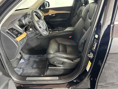 Used 2022 Volvo XC90 T8 Inscription Expression w/ Advanced Package image 9