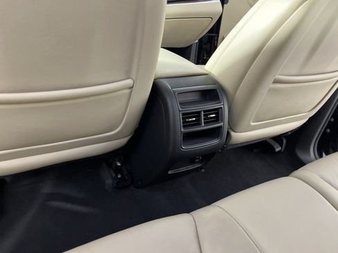 Used 2017 Cadillac XT5 Luxury FWD image 38