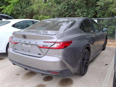 Certified 2025 Toyota Camry SE w/ Convenience Package image 6