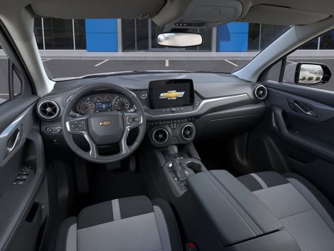 New 2025 Chevrolet Blazer LT w/ Convenience Package FWD image 15
