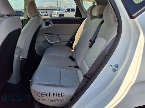 Certified 2025 Kia Soul LX image 12