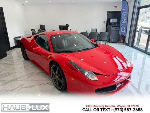 Used 2013 Ferrari 458 Italia Coupe RWD image 8