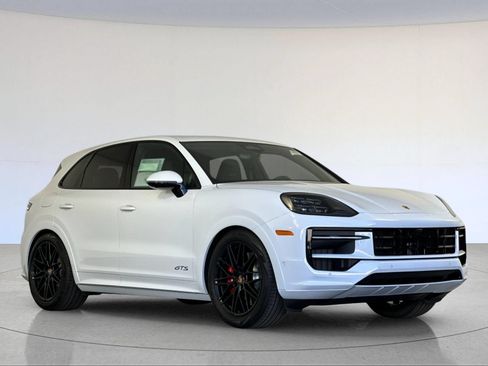 New 2026 Porsche Cayenne GTS AWD/4WD image 10