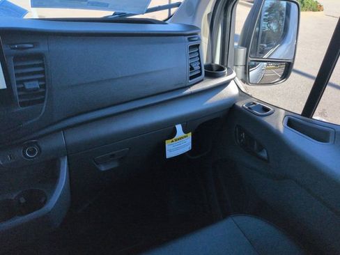 New 2026 Ford Transit 150 Low Roof RWD image 17