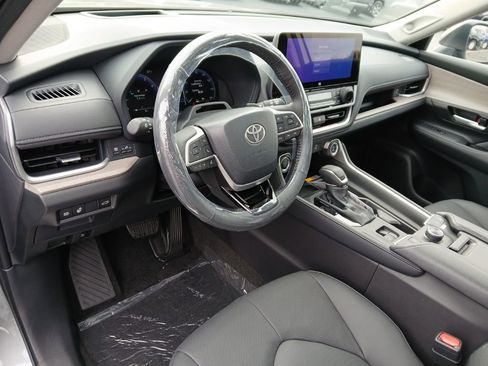 New 2026 Toyota Grand Highlander Platinum image 7