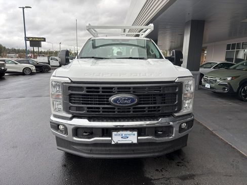 New 2026 Ford F250 XL w/ XL Chrome Package image 2