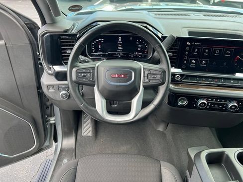 Used 2024 GMC Sierra 1500 Elevation AWD/4WD image 16