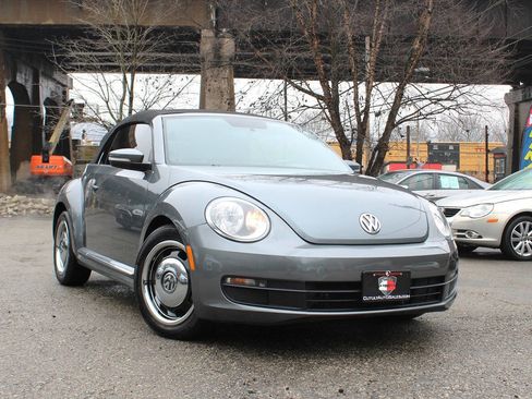 Used 2014 Volkswagen Beetle 1.8T image 10