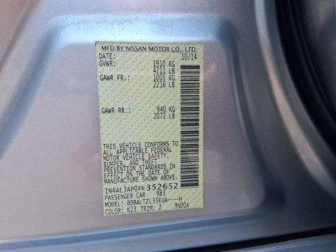 Used 2015 Nissan Altima 2.5 SL w/ Technology Package FWD image 31