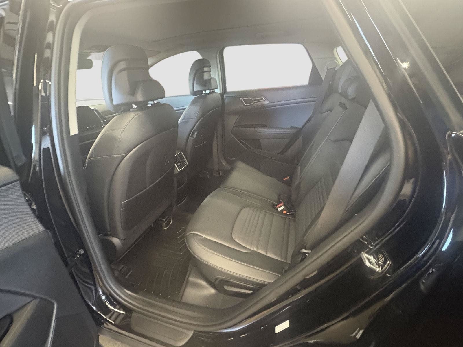 Used 2023 Kia Sportage SX FWD image 22